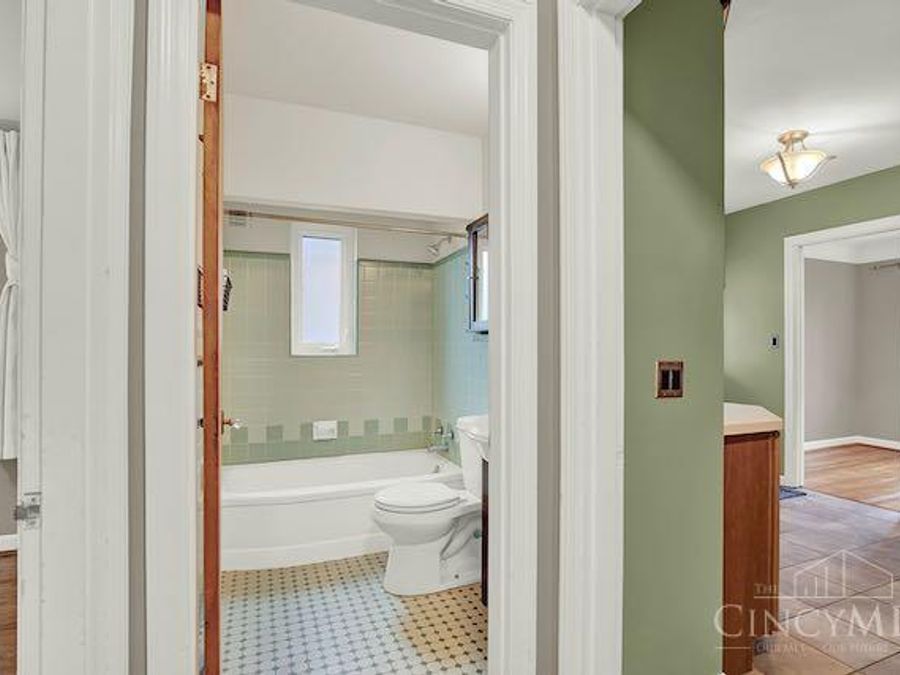 7034 East Avenue, Silverton, OH 45236 Photo 16