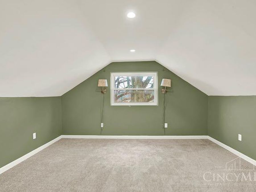 7034 East Avenue, Silverton, OH 45236 Photo 27