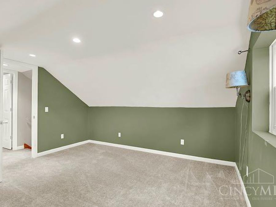 7034 East Avenue, Silverton, OH 45236 Photo 28
