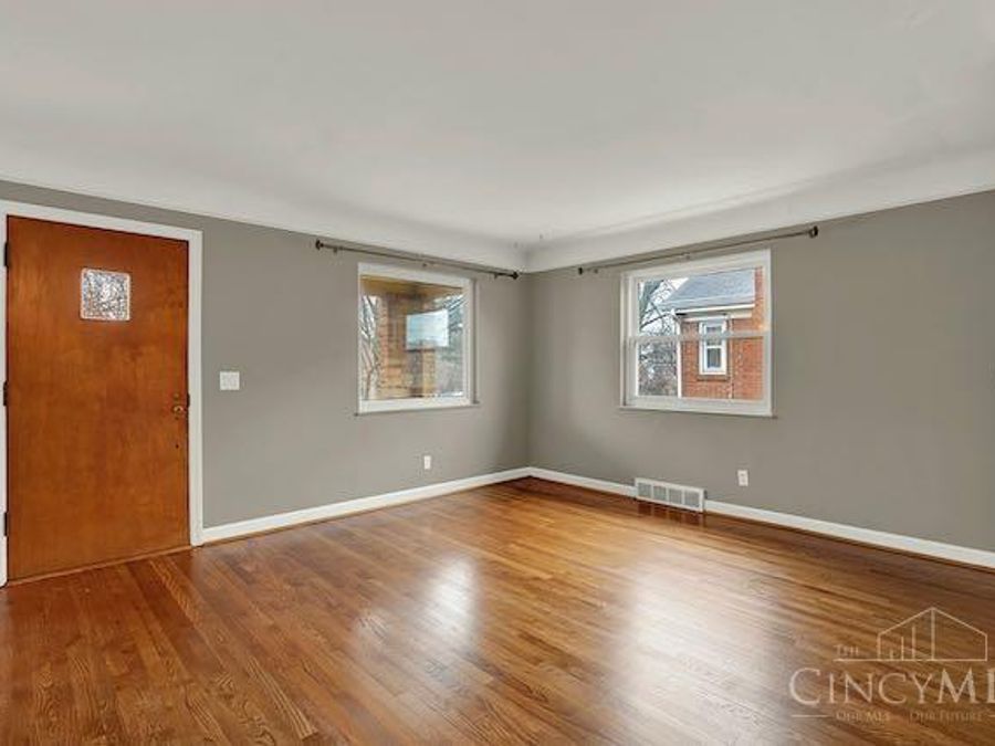 7034 East Avenue, Silverton, OH 45236 Photo 9