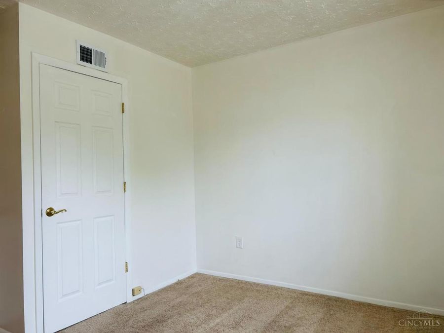 3744 Dina Avenue, Cheviot, OH 45211 Photo 6