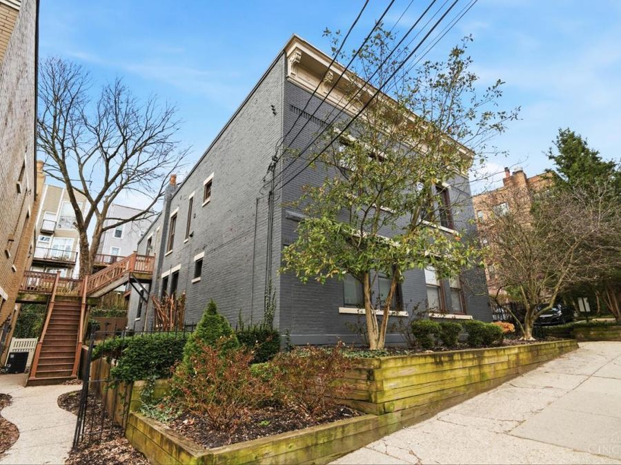 981 Paradrome Street, Unit B, Cincinnati, OH 45202 Photo 1