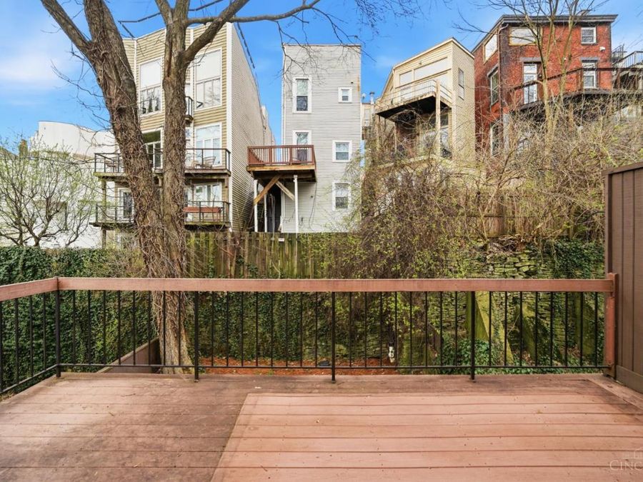 981 Paradrome Street, Unit B, Cincinnati, OH 45202 Photo 21
