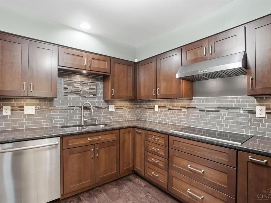 9338 Hunters Creek Drive, Blue Ash, OH 45242 Photo 16