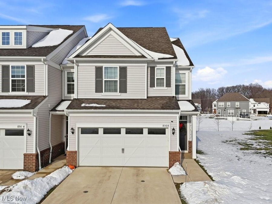 850 Dipper Lane , Unit 5, Aurora, OH 44202 Photo 1