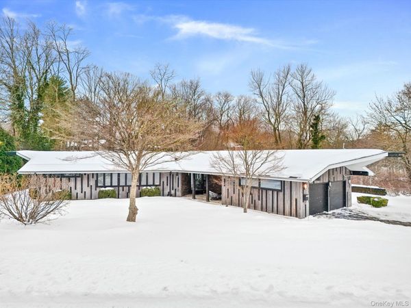 10 Lincoln Road , Scarsdale, NY 10583