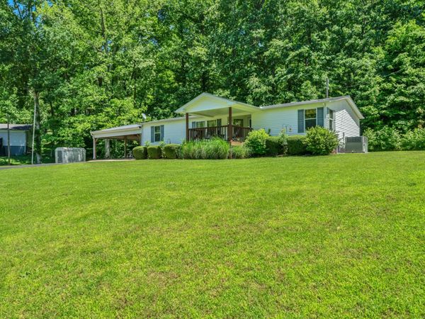 50 Dingus Ln , Camden, TN 38320