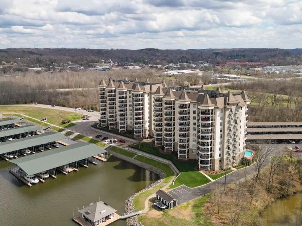 400 Warioto Way , Unit 706, Ashland City, TN 37015