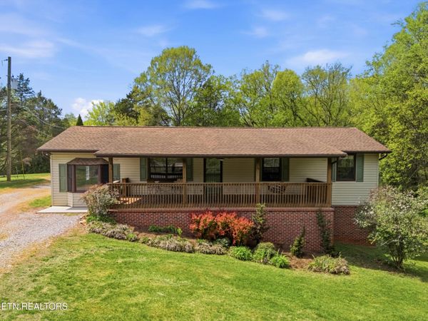 1835 Wilson Rd , Lenoir City, TN 37772