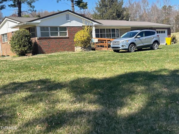 17505 Kingsport Highway, Fall Branch, TN 37656