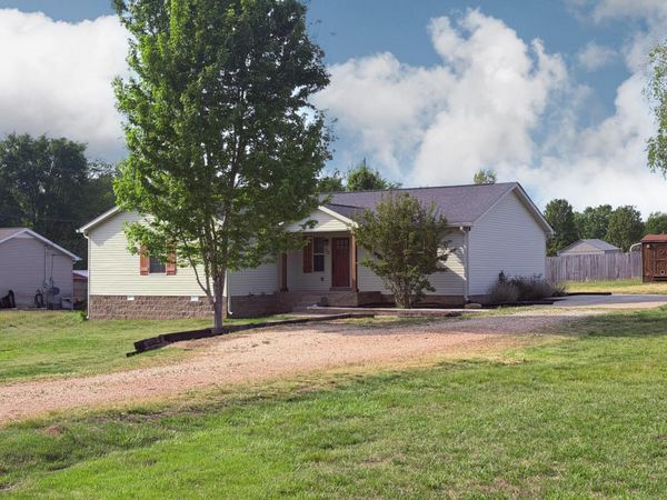 50 Foote Ln , New Johnsonville, TN 37134