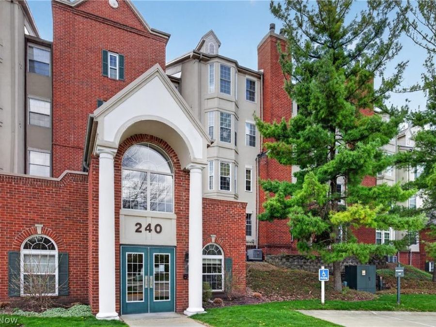 240 Fox Hollow Drive , Unit 408, Mayfield Heights, OH 44124 Photo 1