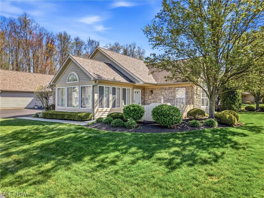 202 Timberline Drive , Columbiana, OH 44408 Photo 1