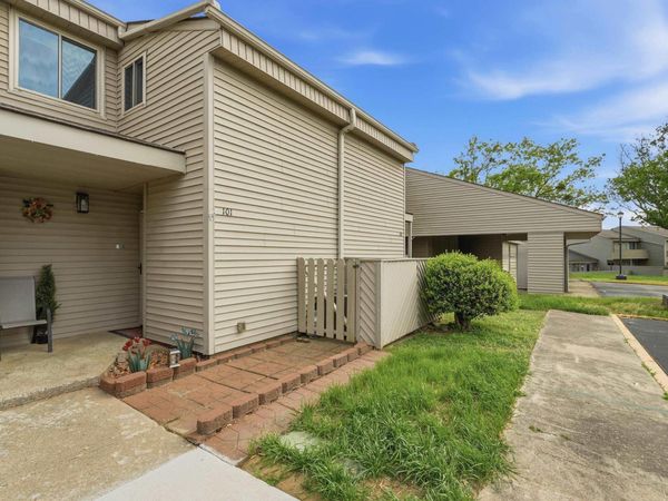 135 Hillview Dr #101 , Fairfield Bay, AR 72088