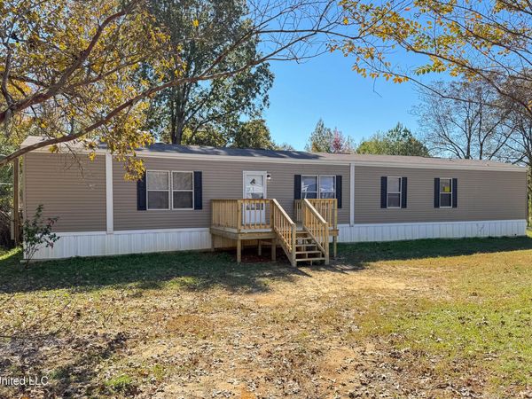 661 County Road 424 , Ripley, MS 38663