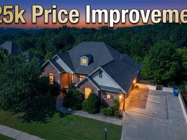 3703 NW Mountainview Road , Bentonville, AR 72712