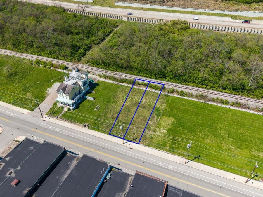 2008 Riverside Drive, Cincinnati, OH 45202 Photo 2