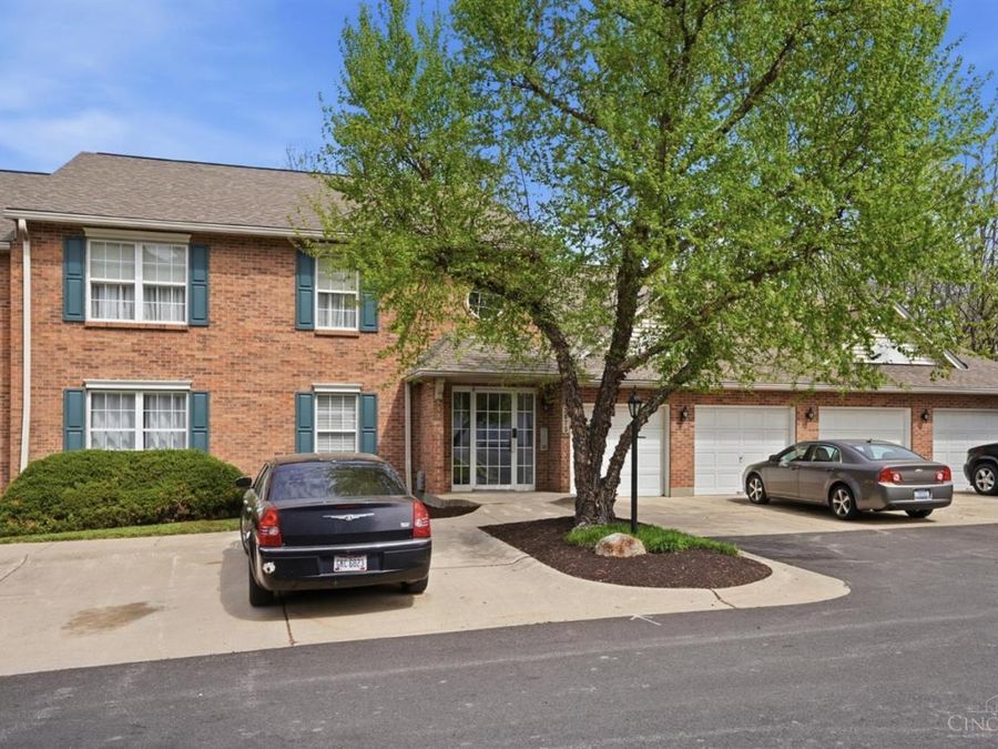 3675 W Galbraith Road, Unit 16, Colerain Township, OH 45247 Photo 2