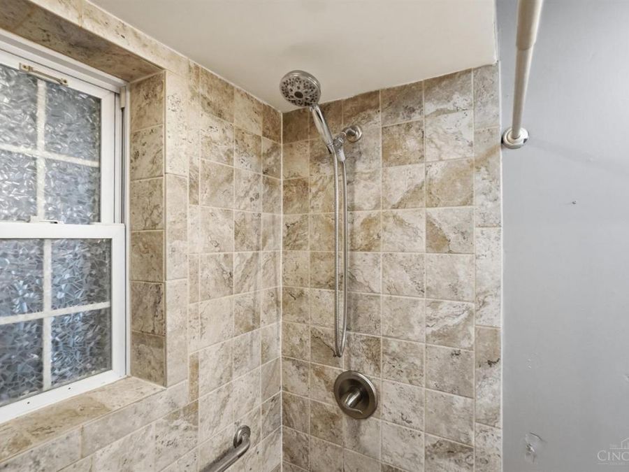 1543 Sanborn Drive, Reading, OH 45215 Photo 25