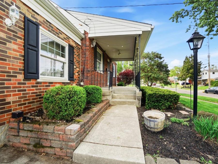 1543 Sanborn Drive, Reading, OH 45215 Photo 3