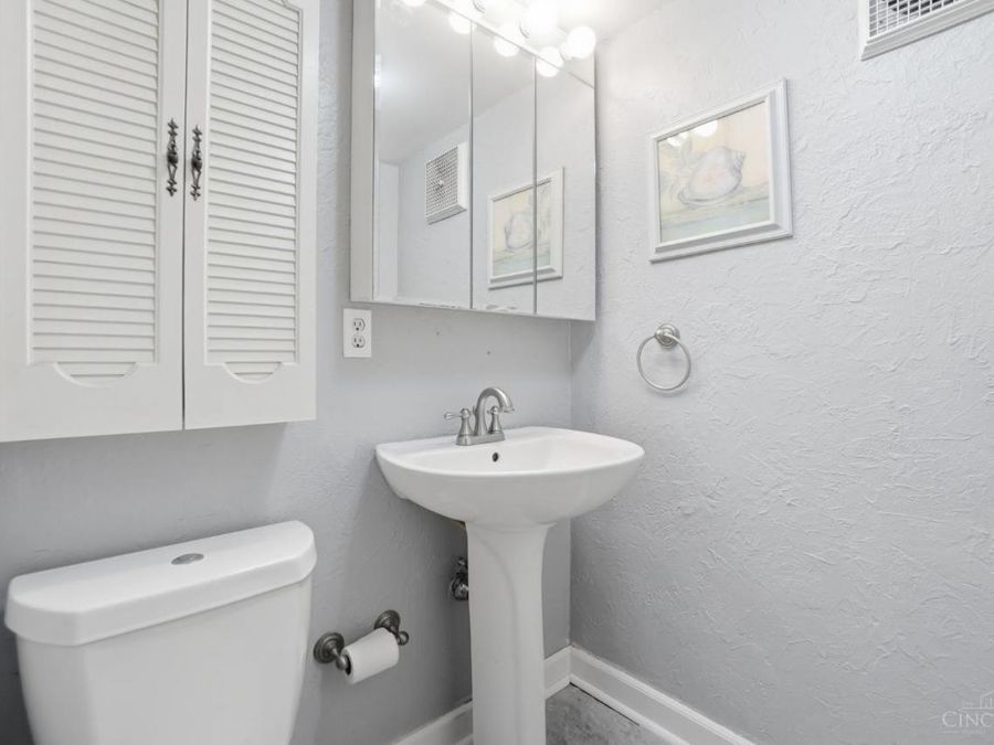 1543 Sanborn Drive, Reading, OH 45215 Photo 39