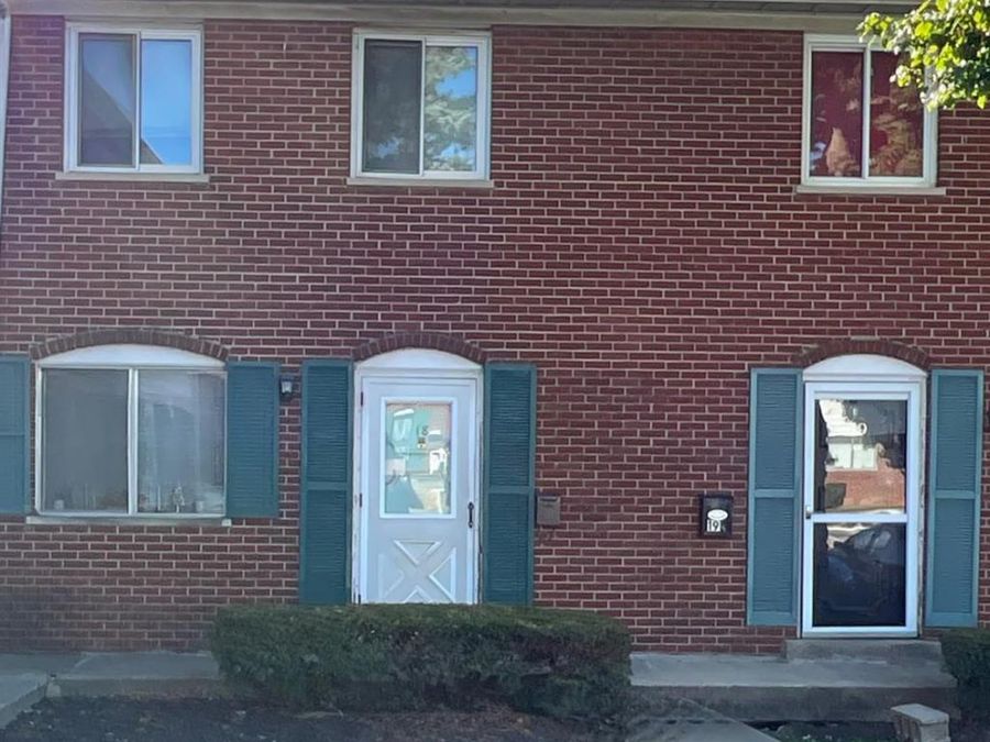 1559 Meredith Drive, Unit 18, Springfield Township, OH 45231 Photo 1