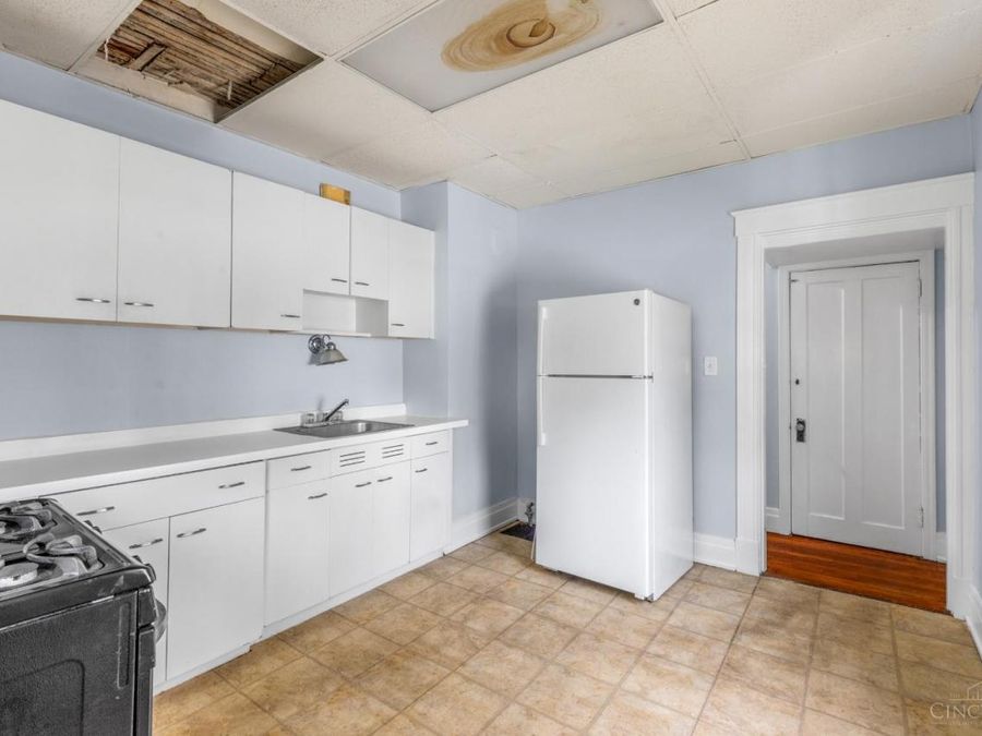 3458 Cheviot Avenue, Cincinnati, OH 45211 Photo 24
