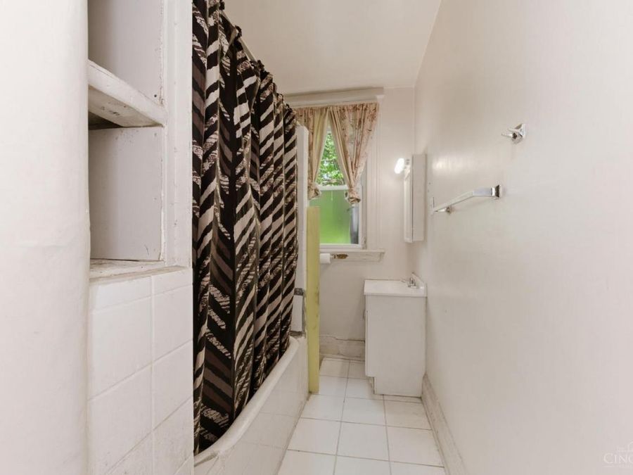 1907 Highland Avenue, Cincinnati, OH 45219 Photo 21