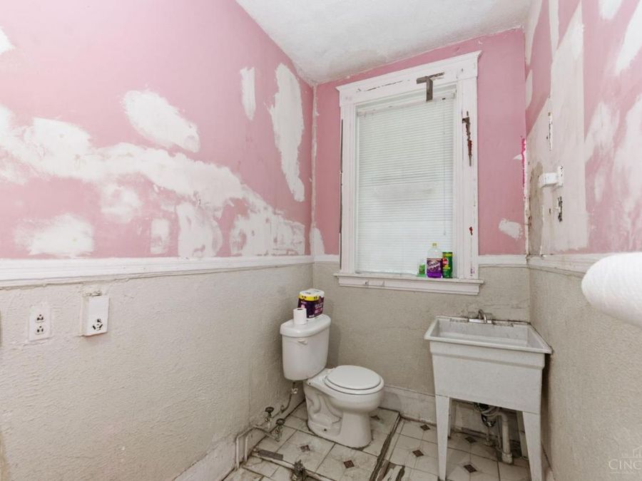 1907 Highland Avenue, Cincinnati, OH 45219 Photo 30
