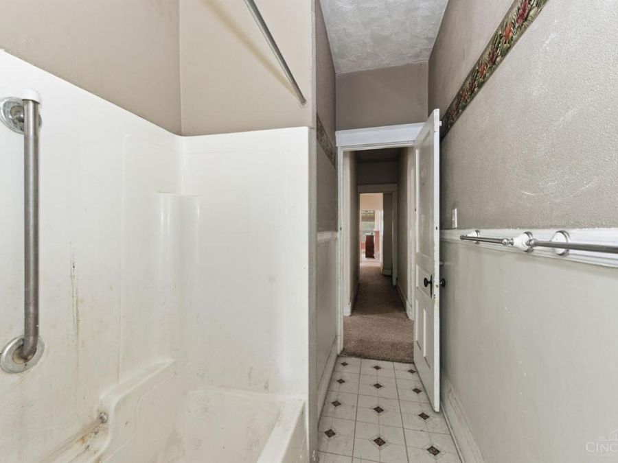 1907 Highland Avenue, Cincinnati, OH 45219 Photo 33