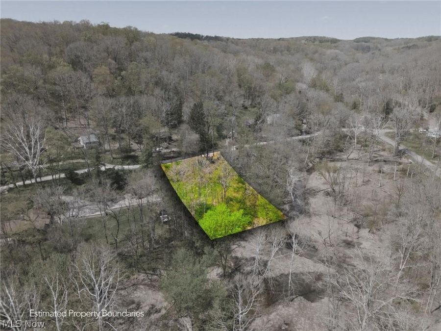 7166 Dove Road SW, Carrollton, OH 44615 Photo 1