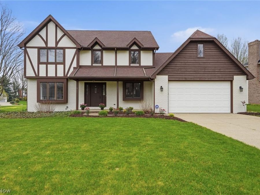 1960 Birkdale Drive , Uniontown, OH 44685 Photo 1