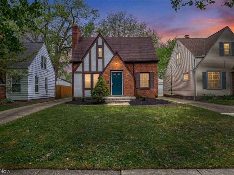 2324 Scholl Road , University Heights, OH 44118 Photo 1