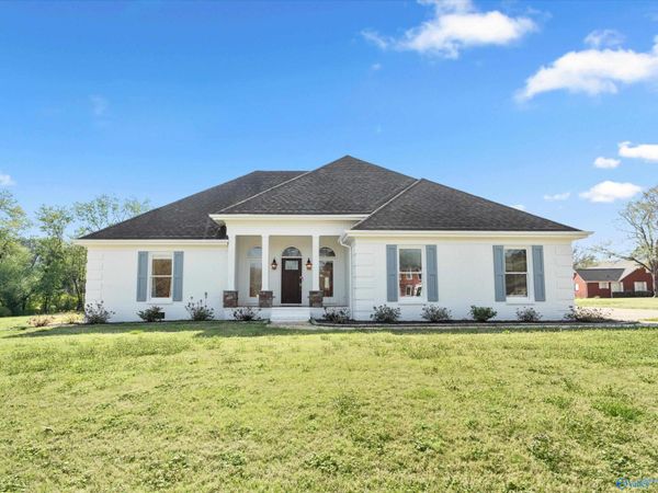 202 N Briarwood Road, Athens, AL 35613