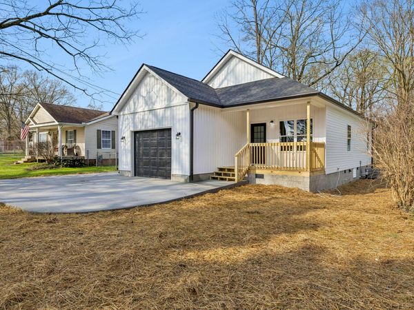 311 Crescent Avenue , Chickamauga, GA 30707