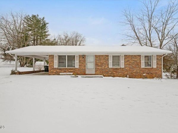 836 Southwest Colonial Road, Abingdon, VA 24210