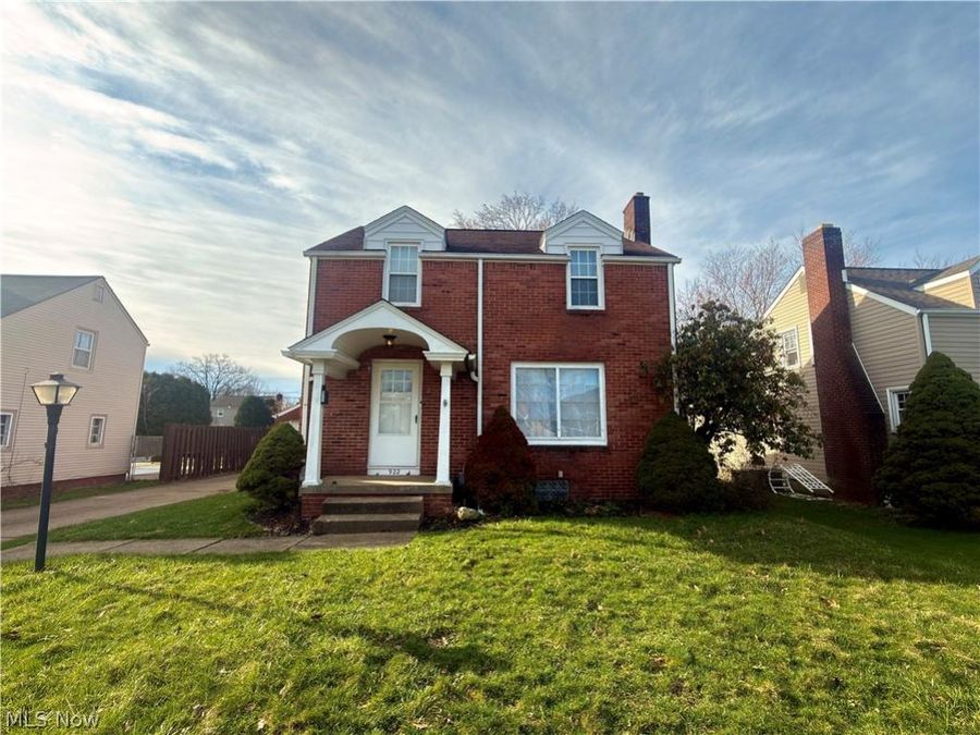 922 Milford Street NE, Canton, OH 44714 Photo 1