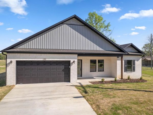 207 Florida E , Beebe, AR 72012