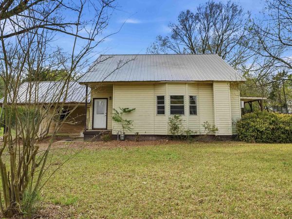 113 Ferren , Searcy, AR 72143