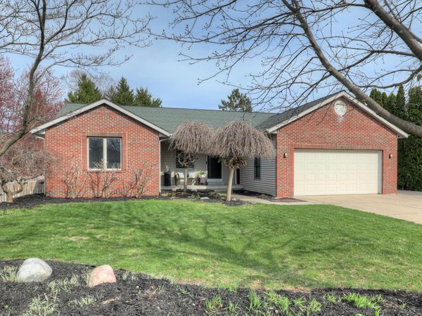 7304 21st Avenue, Jenison, MI 49428