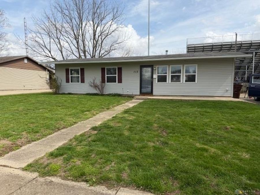 113 Poe Lane, Xenia, OH 45385 Photo 1