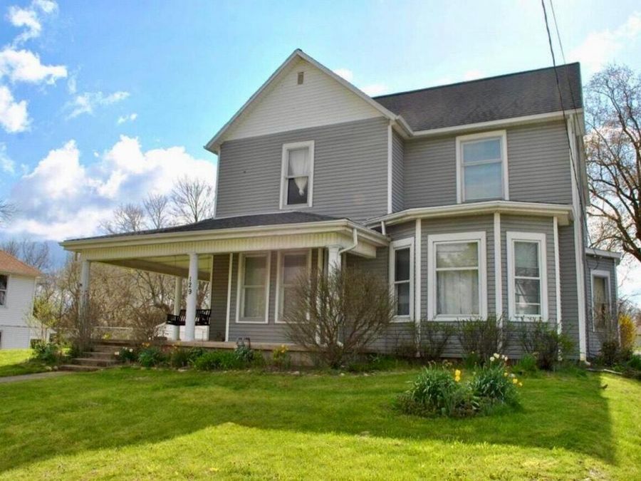129 W Columbus Street , Mount Sterling, OH 43143 Photo 1