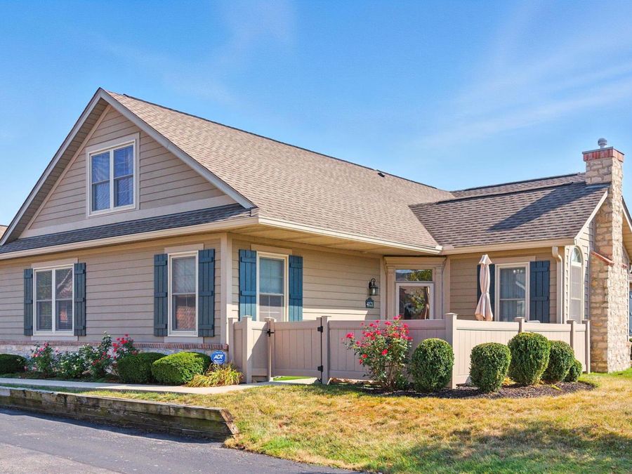 4121 Waterside Place , Unit 13, Grove City, OH 43123 Photo 1