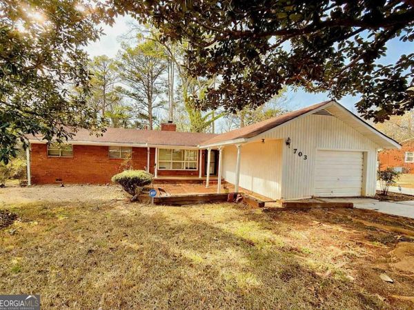 703 S West Street, Greensboro, GA 30642