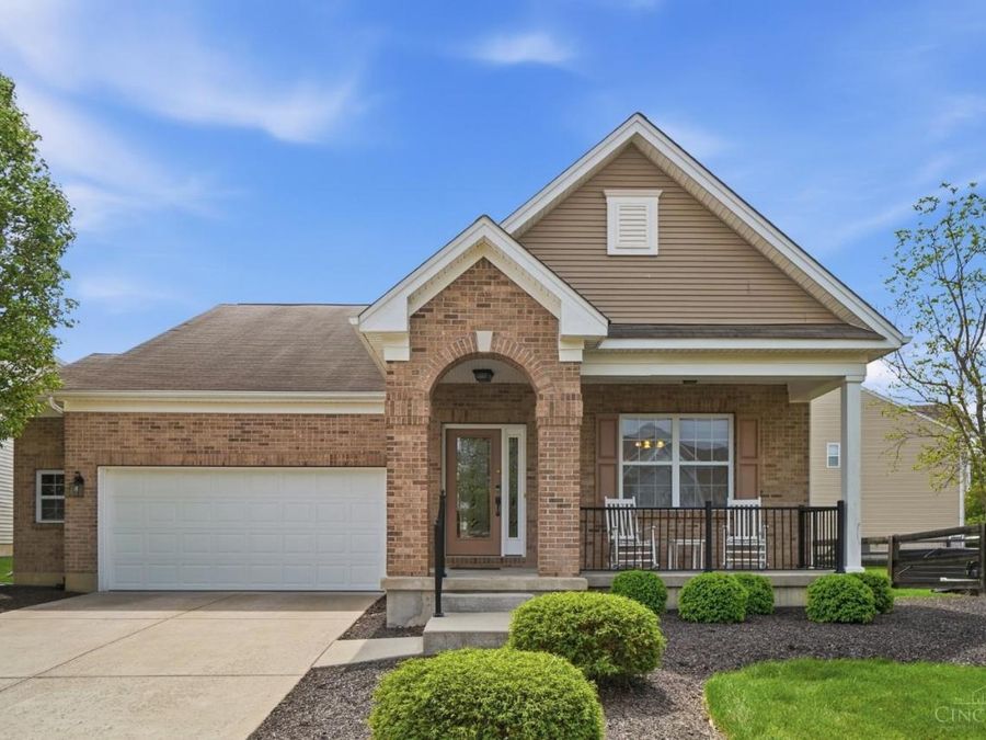 305 Haybrooke Drive, Maineville, OH 45039 Photo 2