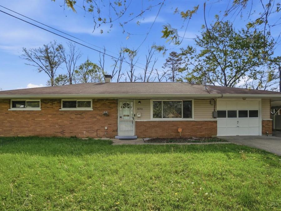 8796 Neptune Drive, Springfield Township, OH 45231 Photo 2