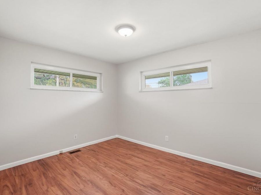 8796 Neptune Drive, Springfield Township, OH 45231 Photo 22