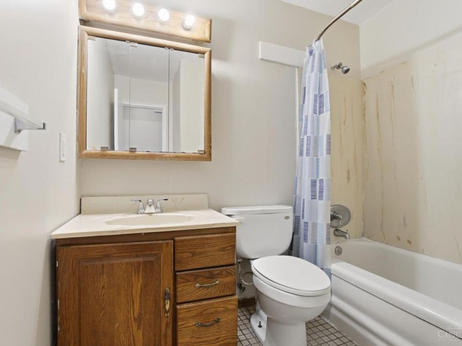 8796 Neptune Drive, Springfield Township, OH 45231 Photo 24