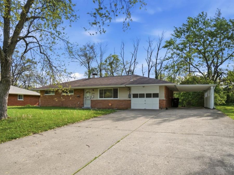 8796 Neptune Drive, Springfield Township, OH 45231 Photo 3