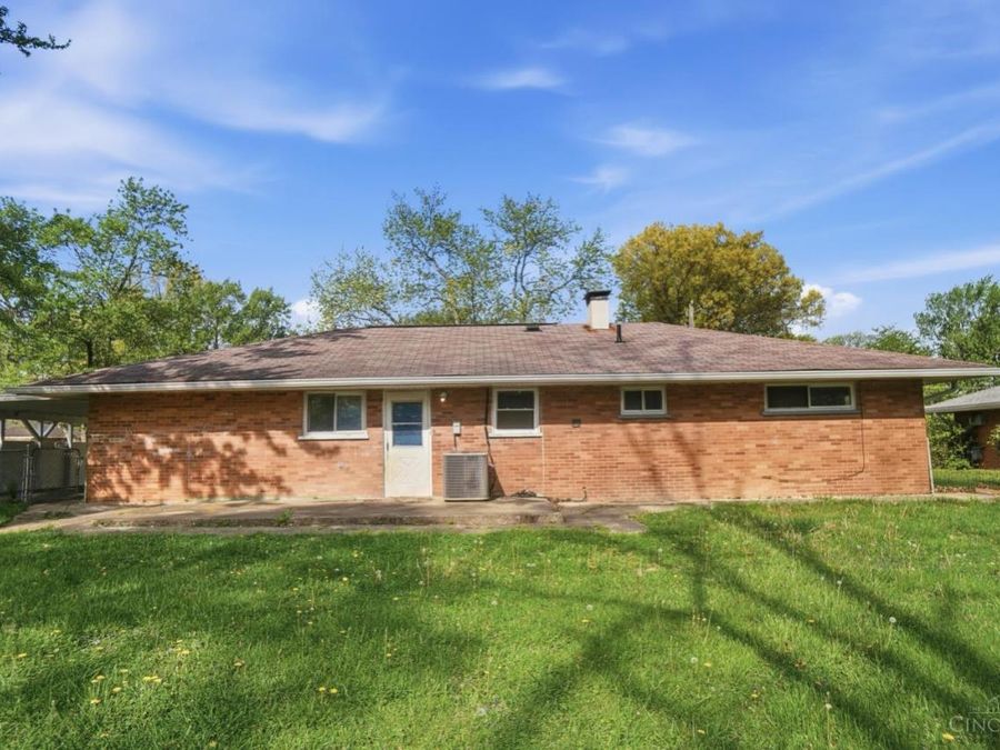 8796 Neptune Drive, Springfield Township, OH 45231 Photo 31